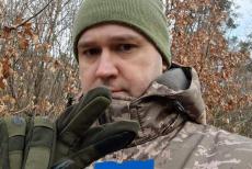 Вчитель з Шульгинки, який став військовим, отримав знак пошани “Захиснику Луганщини”