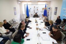 Для луганських ВПО планують створити 14 місць тимчасового проживання, – Лисогор