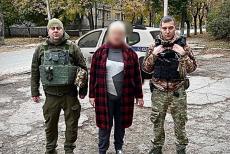 Луганські поліцейські допомогли евакуювати жінку з Куп’янського району