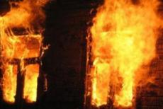 Пожежа в окупованому Сєвєродонецьку: від вуличного сміття загорівся будинок