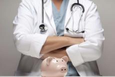 Платні терапевти та заборона на операції: у Сіверськодонецьку скаржаться на рівень медицини