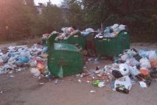 Стихійні звалища й зношені автобуси: у ЛОВА розповіли, до чого “дохазяйнувалися” окупанти