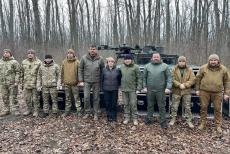 Бійцям 92-ї бригади від луганчан передали дрони “Vampire”