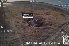 Луганські прикордонники дронами знищили танк та спалили склад боєприпасів окупантів