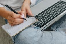 Перелік оновили: які професії та спеціальнсоті ВПО можуть отримати за ваучерами від держави