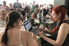 Медична, фінансова й соціальна допомога: яку підтримку ВПО надає Сєвєродонецька громада