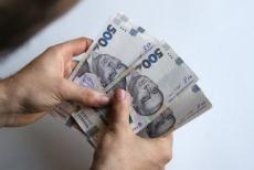 Проєкт базової соціальної допомоги розширили: хто та як може скористатися