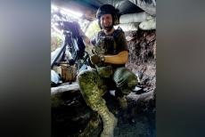 Офіцеру з Луганщини, який 343 дні був на «нулі», присвоїли звання «Герой України»