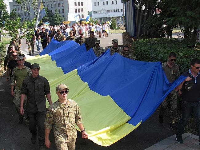 Как города Луганщины отметили 3-ю годовщину освобождения от боевиков