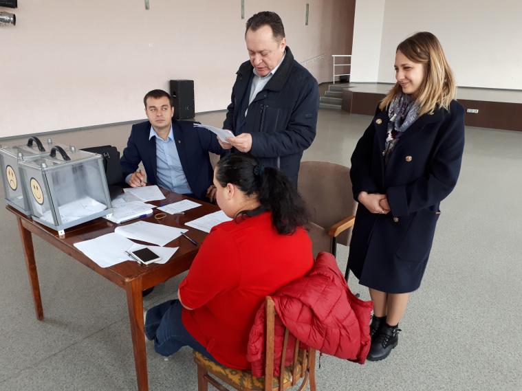 У Сєвєродонецькій місцевій прокуратурі  обрано делегатів  для участі у позачерговій всеукраїнській конференції прокурорів.