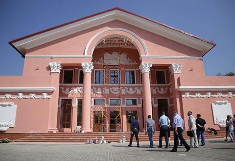 Луганському театру планують надали статусу національного