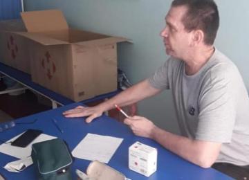 У гуманітарному штабі на Дніпропетровщини відкрили медичний кабінет для переселенців з Луганської області