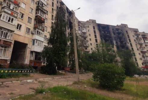 “Бойові дії тривають поблизу чотирьох населених пунктів на межі Луганщини та Донеччини”, - Гайдай