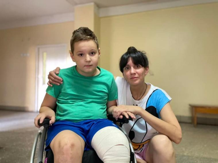 Львівські лікарі 9 годин рятували 11-річного сєвєродончанина-переселенця, в якого виявили пухлину