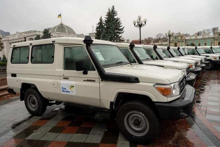 Луганський центр екстреної медичної допомоги отримав новий позашляховик