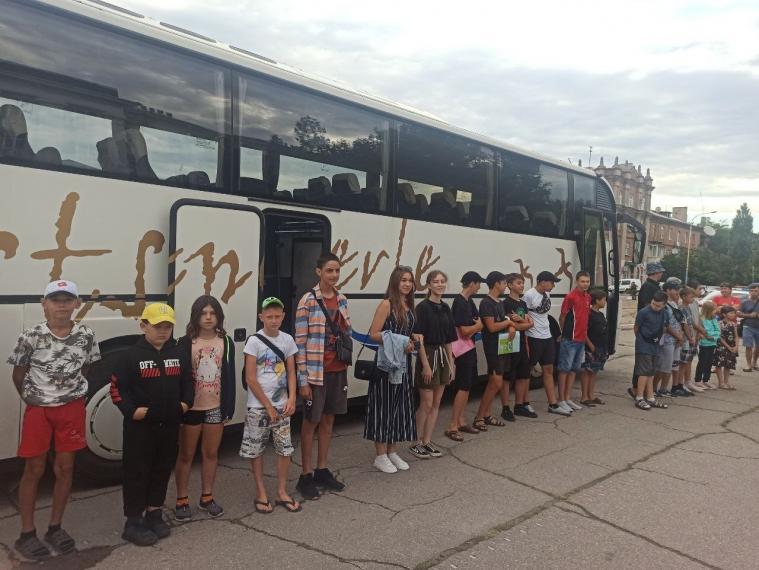 “Дітей з Луганської області хочуть депортувати до росії”, - Гайдай