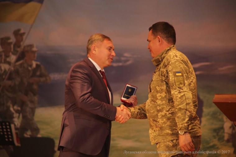 Знак пошани «Захиснику Луганщини» – нагорода сильних та нескорених