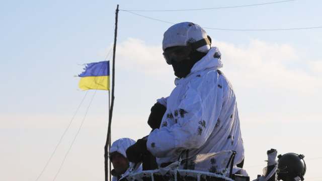 Гайдай про обстановку на Луганщині: «Жорстокі такі бої точаться з двох сторін»