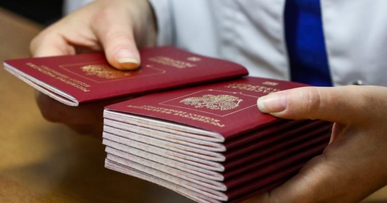 На Луганщині окупанти посилили заходи з примусової паспортизації