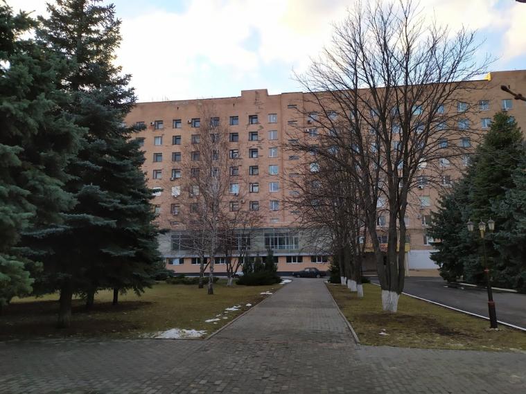 Окупанти перетворили лікарню в Луганську на військовий госпіталь