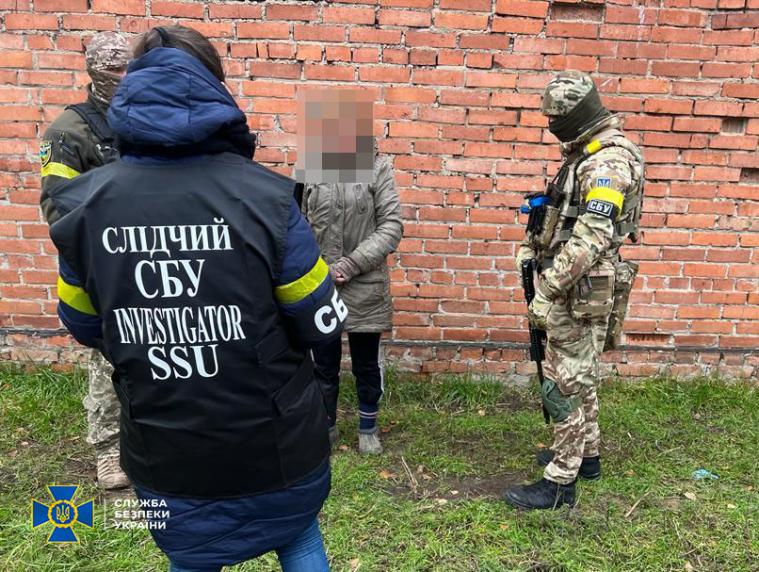 Двом жінкам зі Сватівщини, які "зливали" інформацію про українських патріотів ворогу, загрожує 12 років тюрми