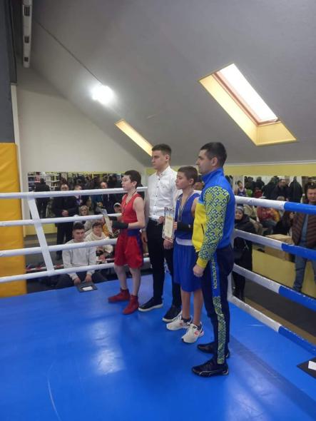 4 нагороди вибороли луганські боксери на чемпіонаті з боксу 