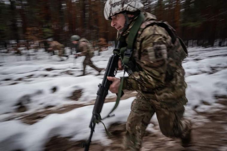 Окупанти продовжують наступати на Луганщині, але успіху не мають