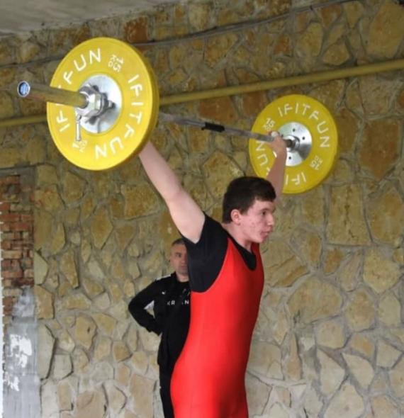 Сєвєродончанин виграв чемпіонат з важкої атлетики 