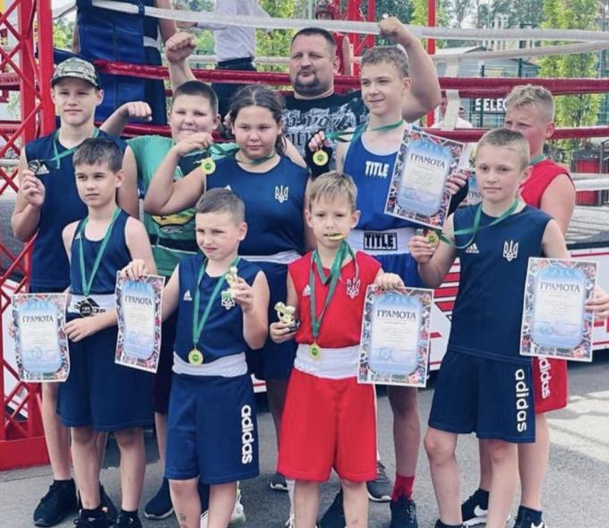 Вихованці сєвєродонецької КДЮСШ завоювали вісім медалей на турнірі з боксу у Бучі