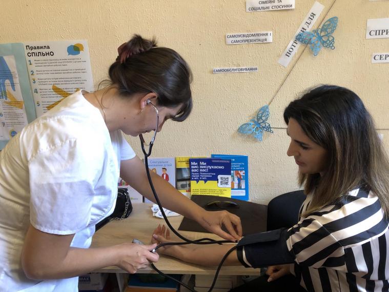 Жителі Луганщини у Дніпрі можуть звернутися до сімейних лікарів з Рубіжного 