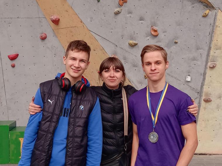Сєвєродончани виграли дві медалі на змаганнях зі скелелазіння у Дніпрі 