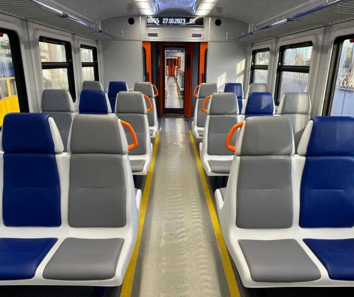 "Укрзалізниця" модернізувала поїзд, який випустили у Луганську