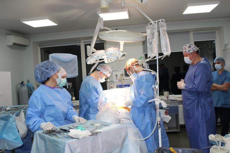 Унікальну трансплантацію провели на Волині: донором серця стала переселенка з Луганщини