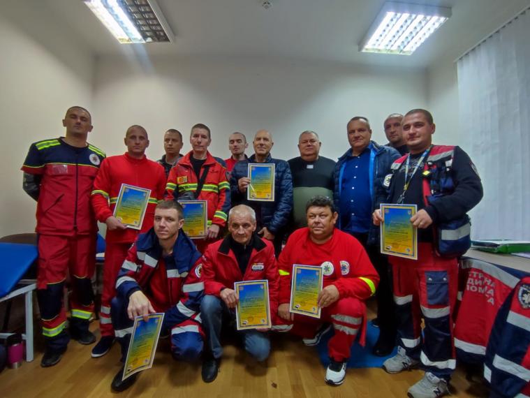 До Дня автомобіліста відзначили водіїв Луганського центру екстреної меддопомоги