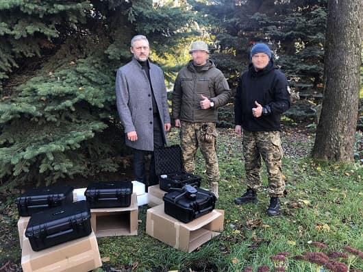Сєвєродонецька МВА передала захисникам Луганщини військові дрони