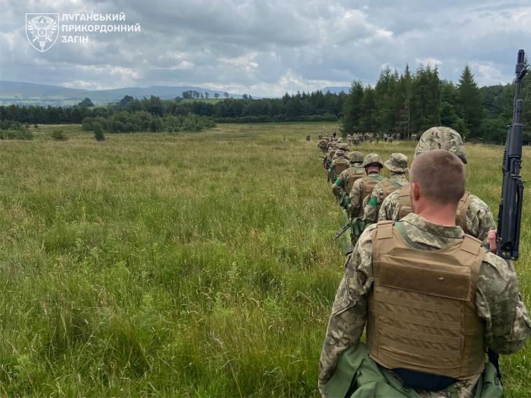 Бійці Луганського прикордонного загону пройшли навчання у Великій Британії (ВІДЕО, ФОТО)