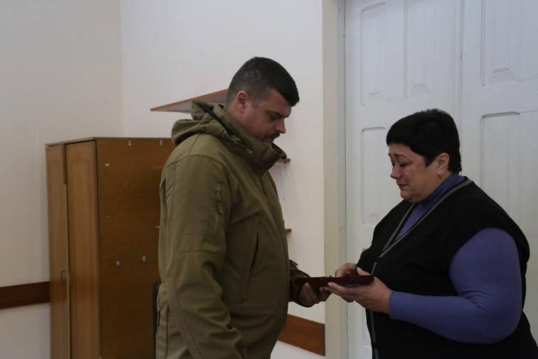 Родині загиблого військового з Луганщини вручили державну нагороду