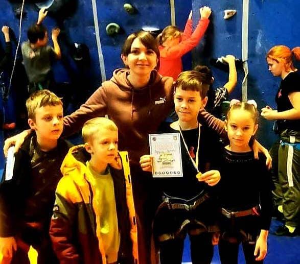 Сєвєродончани вибороли дві медалі на змаганнях зі скелелазіння у Дніпрі
