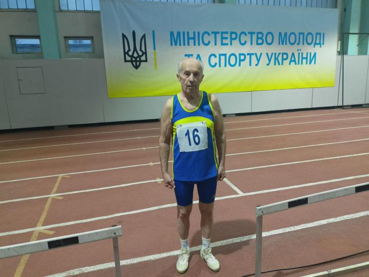 80-річний спортсмен з Рубіжного завоював “золото” на змаганнях з бігу