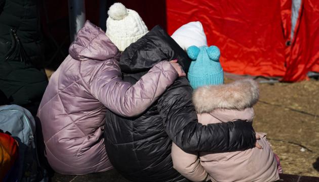 Окупанти вивезли ще 300 дітей з Донбасу 