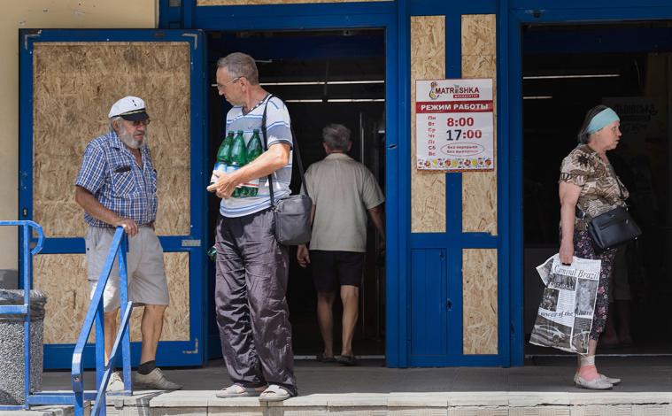 У Сєвєродонецьку окупанти відкривають магазини у приміщеннях "АТБ" та "Сім'ї"