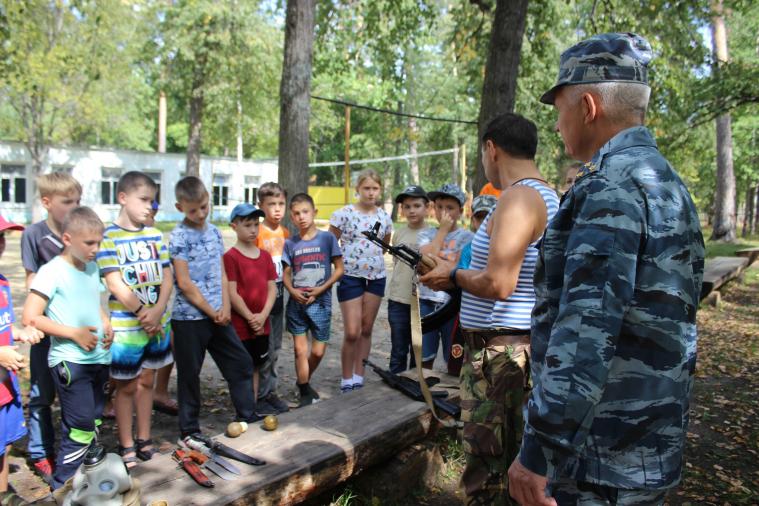 Росіяни активно “промивають мізки” дітям з Луганщини, – Лисогор