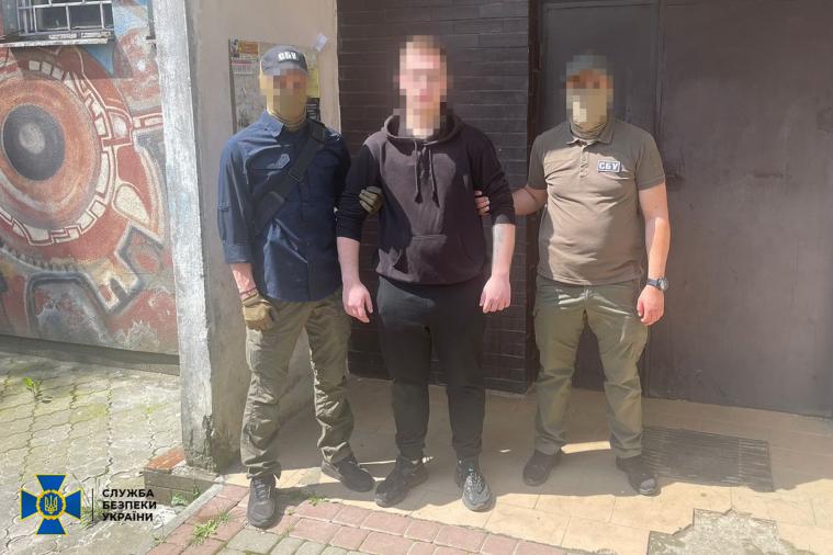 СБУ затримала луганчанина, який здавав спецслужбам рф позиції українських військ у Сєвєродонецьку