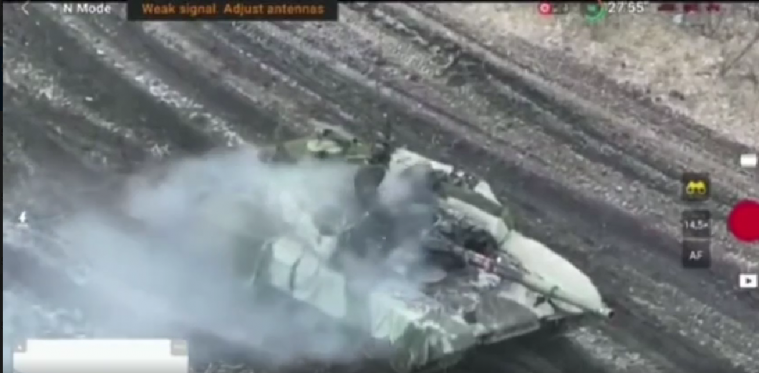 В СтратКомі ЗСУ показали, як горить російський танк на Луганщині вартістю 5 мільйонів доларів