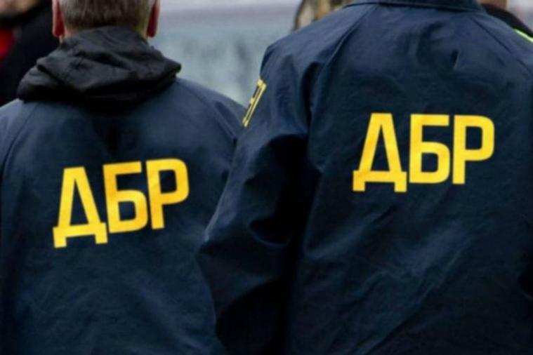 Правоохоронці, працівники СІЗО, рятувальники, директор лісгоспу: ДБР склало новий список зрадників з Луганщини