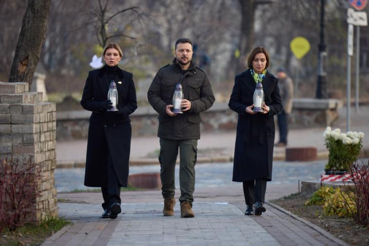 Президентка Молдови у Києві вшанувала пам’ять активістів, які загинули під час Революції Гідності