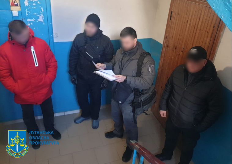 У Дніпрі заарештували групу поліцейських з Луганщини за вимагання хабарів