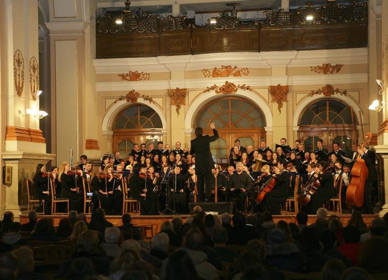Симфонічний оркестр Луганської філармонії дасть святкові концерти у Львові до її 80-річчя