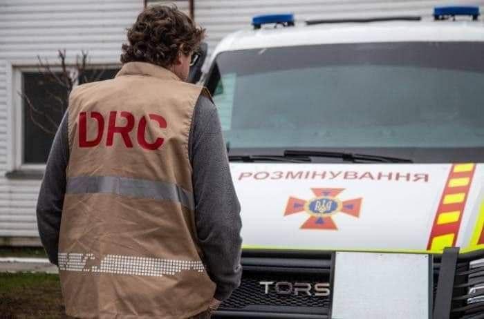 Луганські рятувальники отримали піротехнічну машину від Данії 
