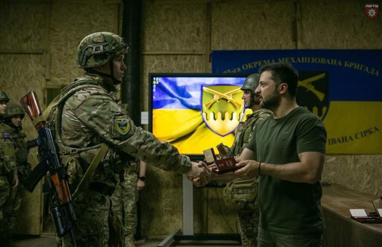 Президент нагородив військового з Луганщини орденом «За мужність» III ступеня